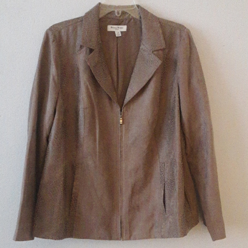 Studio works faux suede jacket size 16